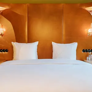 https://hotel-the-noblemen.amsterdamhotelsnl.com