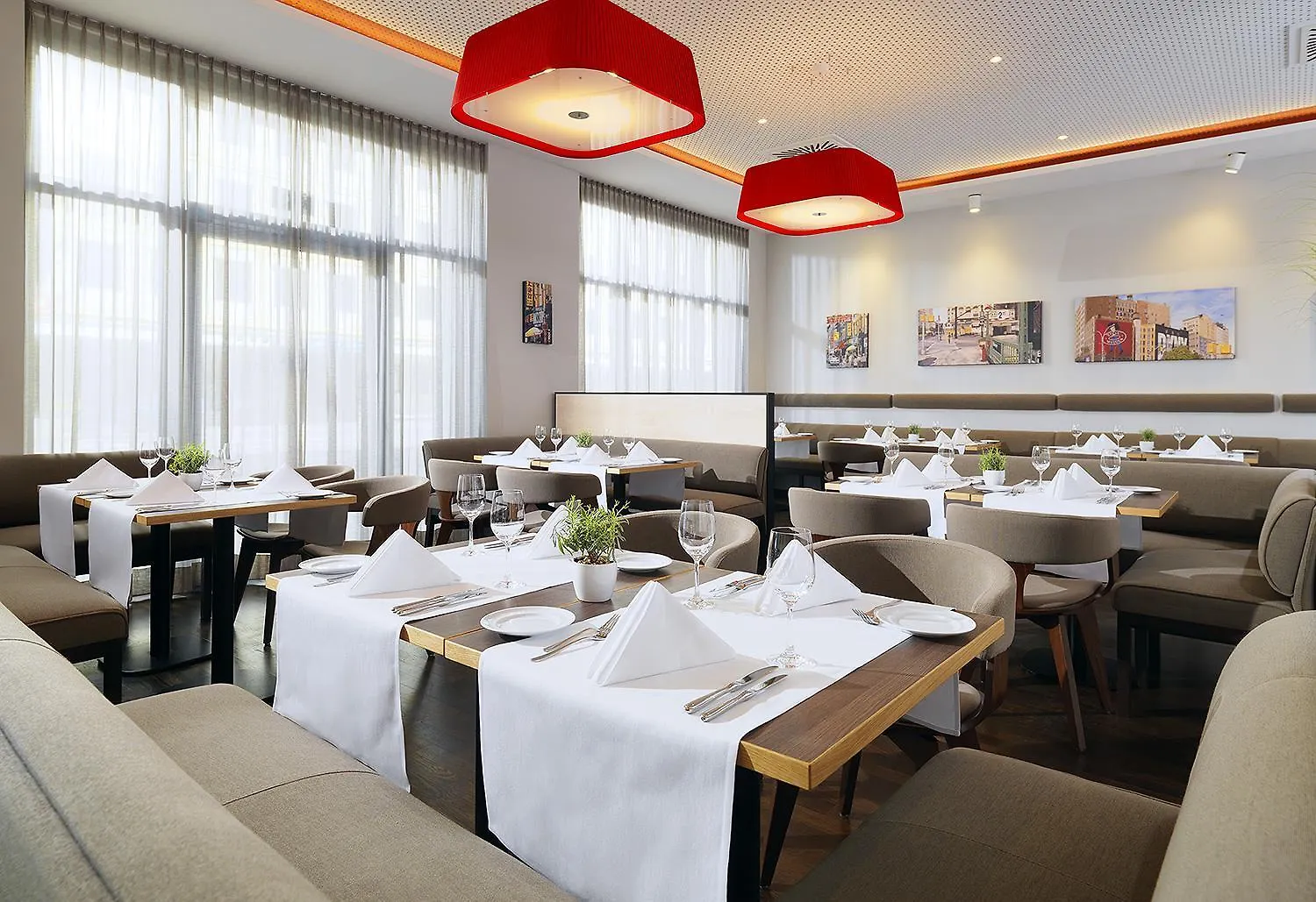 Novotel Nuernberg Centre Ville 4*, Νυρεμβέργη