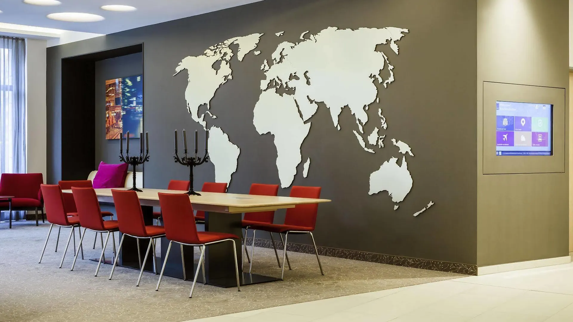 Novotel Nuernberg Centre Ville 4*, Νυρεμβέργη